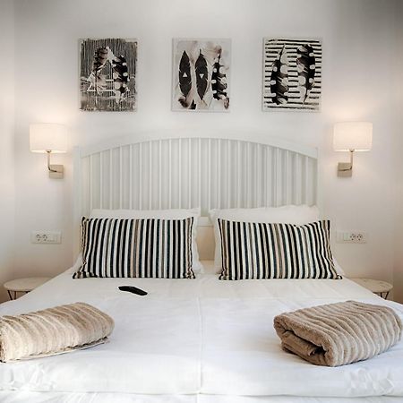 Seafront Rooms Koluna 코미자 외부 사진